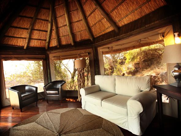 Soroi Serengeti Lodge - private lounge